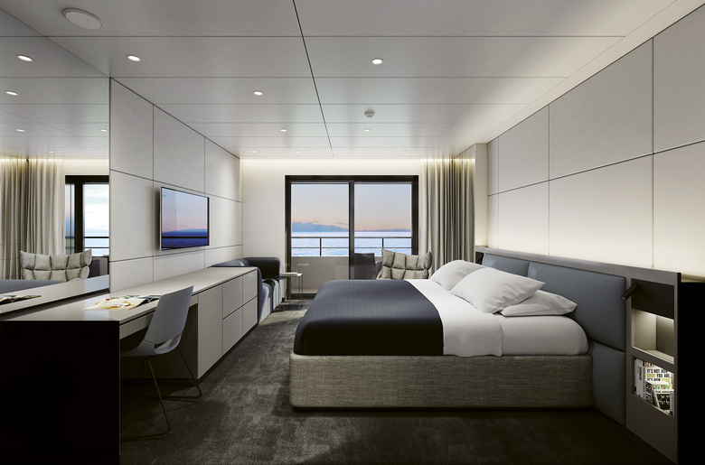 Deluxe Balcony Suite